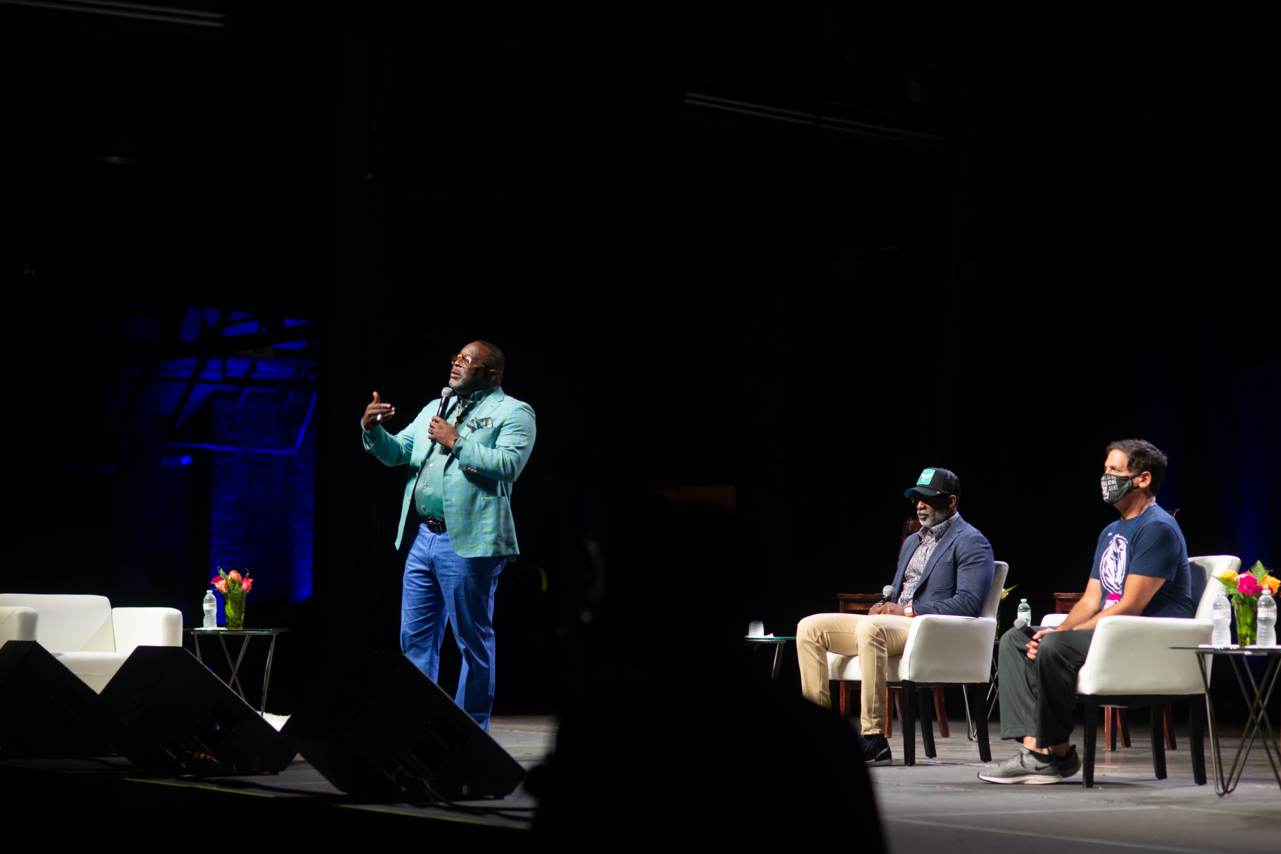 Fox 4 Dallas – Mark Cuban, Deion Sanders discuss race relations during Dallas Heal America Tour